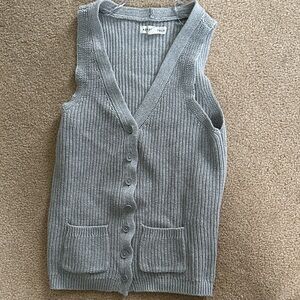 Aeropostale Women's V-Neck Sweater Vest - Light Gray